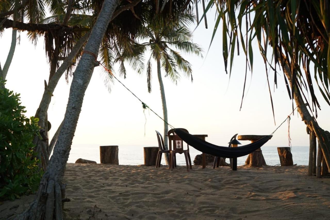 Aloha Beach Resort Tangalle Exterior photo